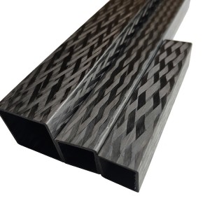 Square pullwinding carbon fiber tube